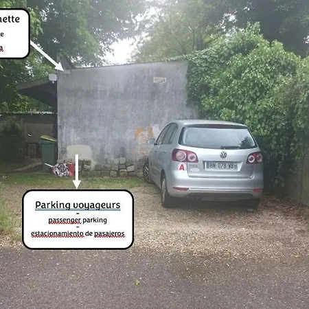 Maisonnette - Proximite & Tram Apartment