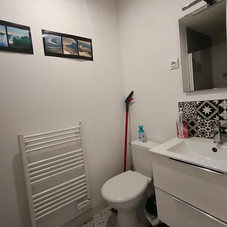 Maisonnette - Proximite & Tram Apartment